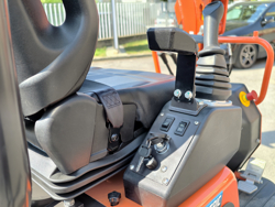 mini pelle 1.2tonne e120