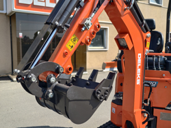 mini pelle 1.2tonne e120