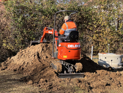 mini pelle 1 tonne m100