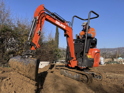 mini pelle 1 tonne m100