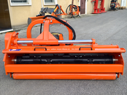 broyeur à marteaux déportable hydraulique pour tracteur mod cervo 220