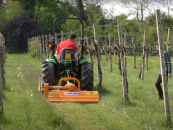 broyeur à marteaux déportable lynx sp120 pour kubota iseki solish